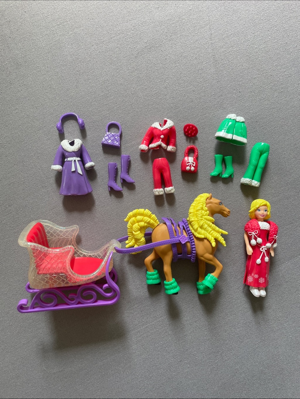 Polly Pocket Snow Day Incomplete Set
